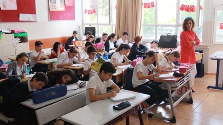 Öğrencilere Türkçe ve Matematikten Ek Dersi