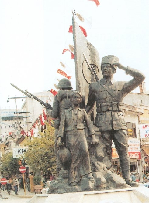 Atatürk Afyonkarahisar Anıtı