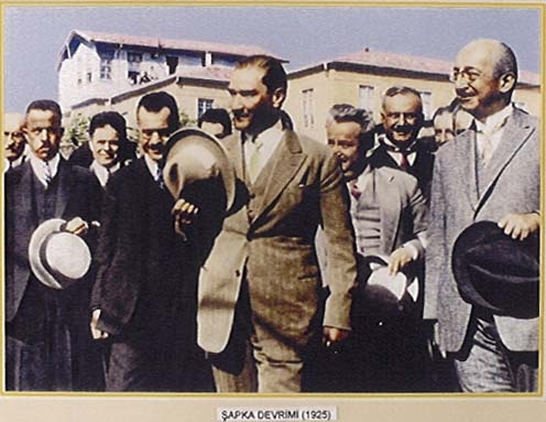 Atatürk Şakpa Devrimi - 1925